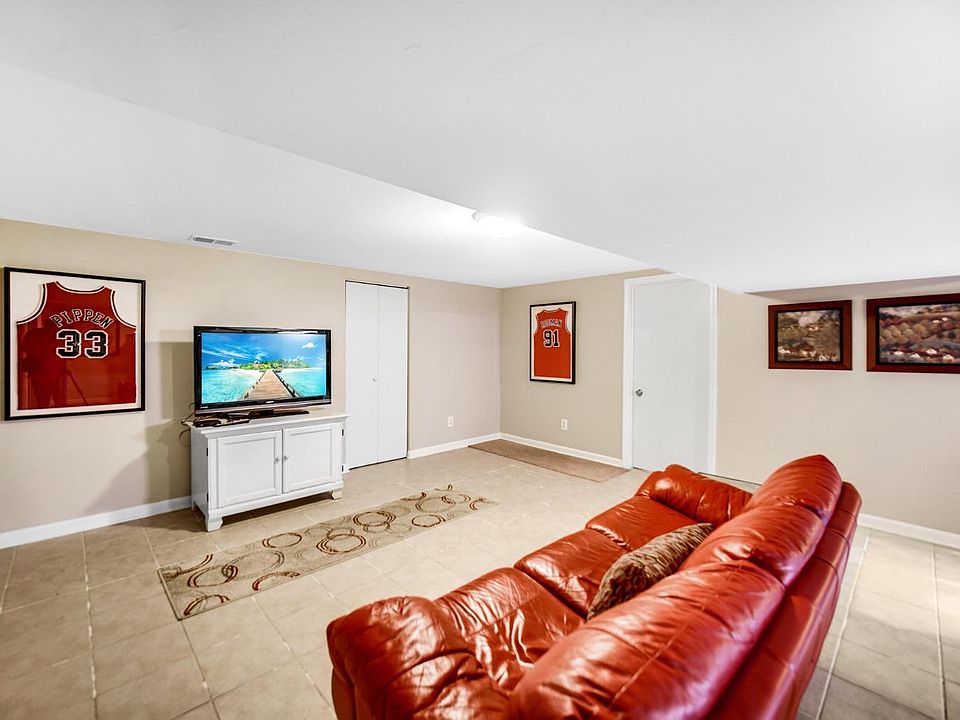2nd image of 7744 Hohman Ave