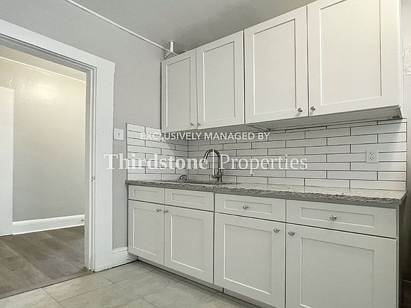4th image of 82 W 32nd St Unit 3