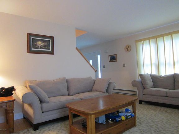 5th image of 10 Scrimshaw Ln