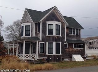 20 Pocasset Ave, Oak Bluffs, MA 02557