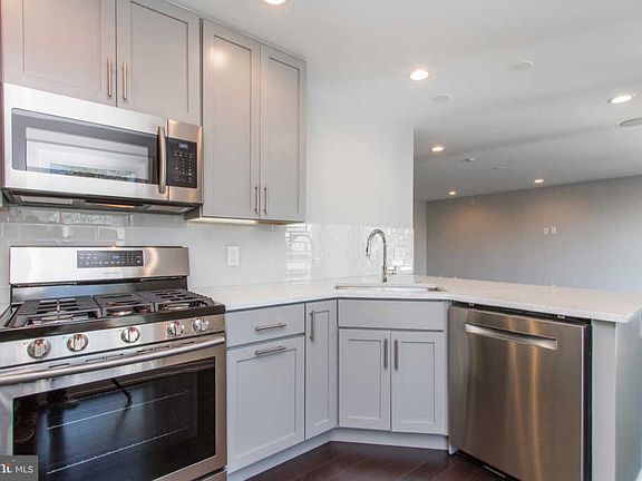 2nd image of 716 S Sartain St #4