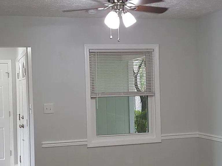 1221 Bethesda Rd — Photo 12