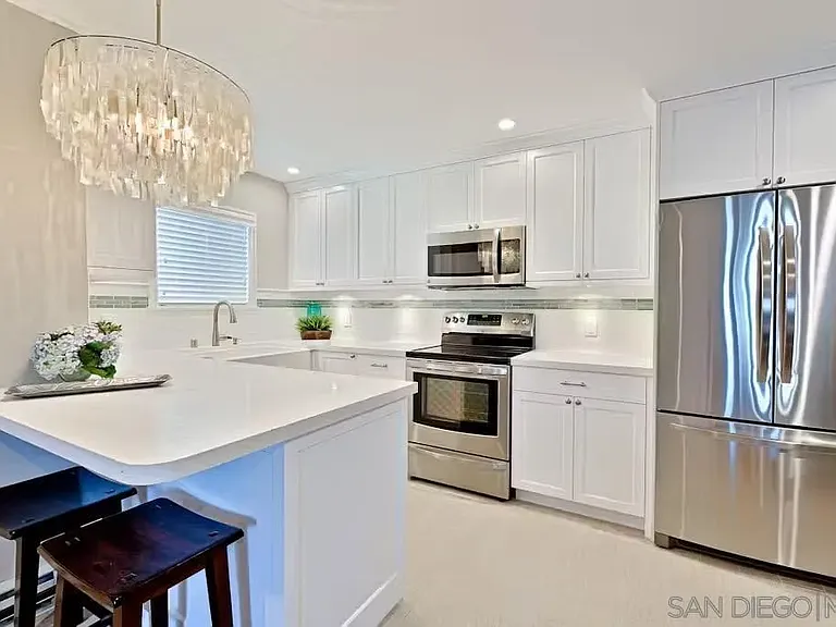337 Rosemont St — Photo 7
