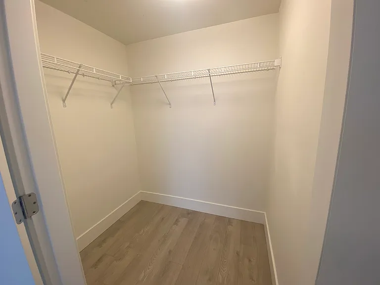 680 Seylynn Cres #1604 — Photo 19