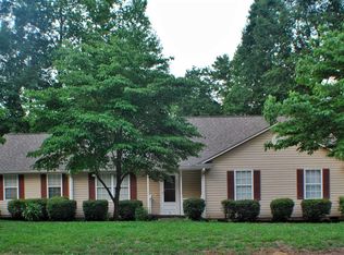 424 Lakeshore Dr, Stockbridge, GA 30281
