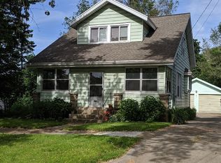 138 Mack Ave NE, Grand Rapids, MI 49503