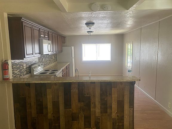 5th image of 20702 Lower Hillview Dr