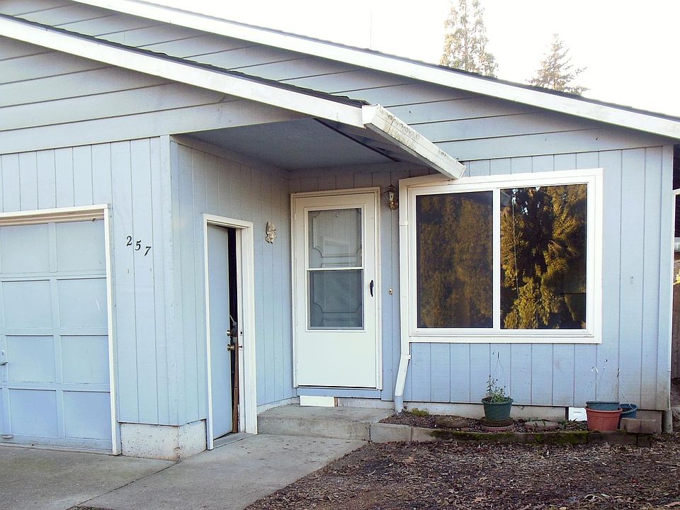 1st image of 257 NE 12th Ave
