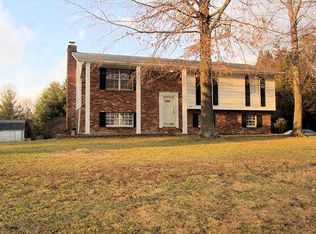 2186 Angelwood Ln, Goshen, OH 45122