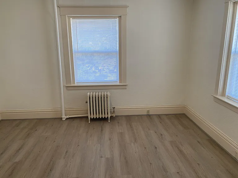 311 North Broadway Street — Photo 9