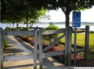 96 Fairview Ave, Brick, NJ 08724