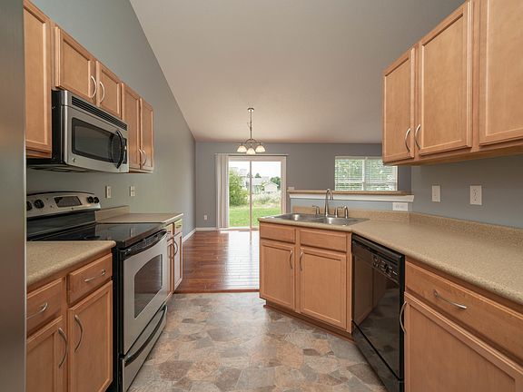 5th image of 3943 Country Meadows Dr #61