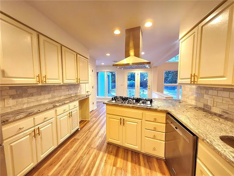 4044 Northside Dr NW — Photo 26