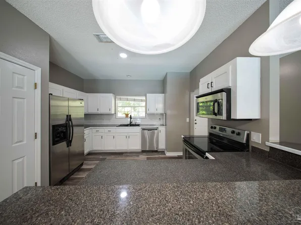 4626 N New St, Milton, FL 32583