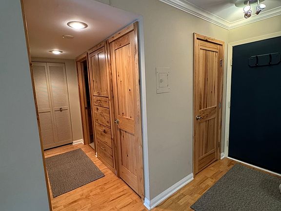 5th image of 210 W Grant St APT 615