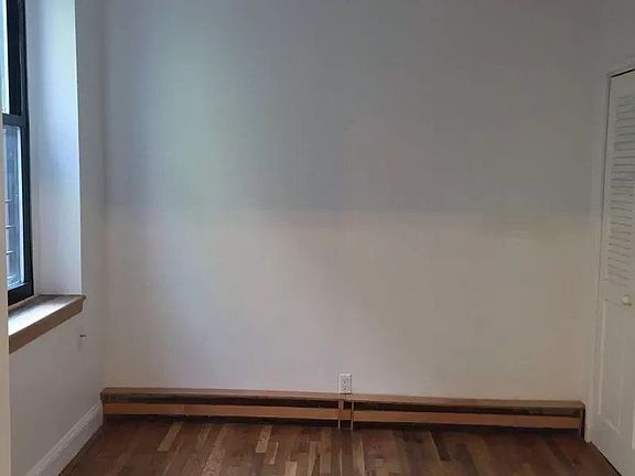 4th image of 301 W 89th St APT 9