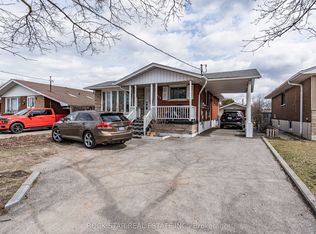 859 Upper Ottawa St, Hamilton, ON L8T 3V4