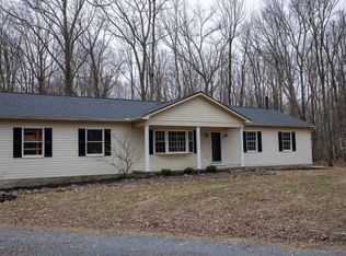 2672 Wood Ln, Morgantown, PA 19543