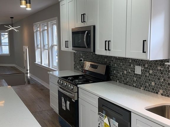 5th image of 12128 S Yale Ave