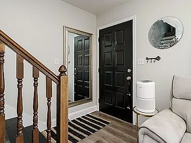 3rd image of 2408 Windridge Ct #1