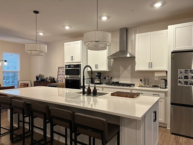 22812 Tawny Pine Sq — Photo 3