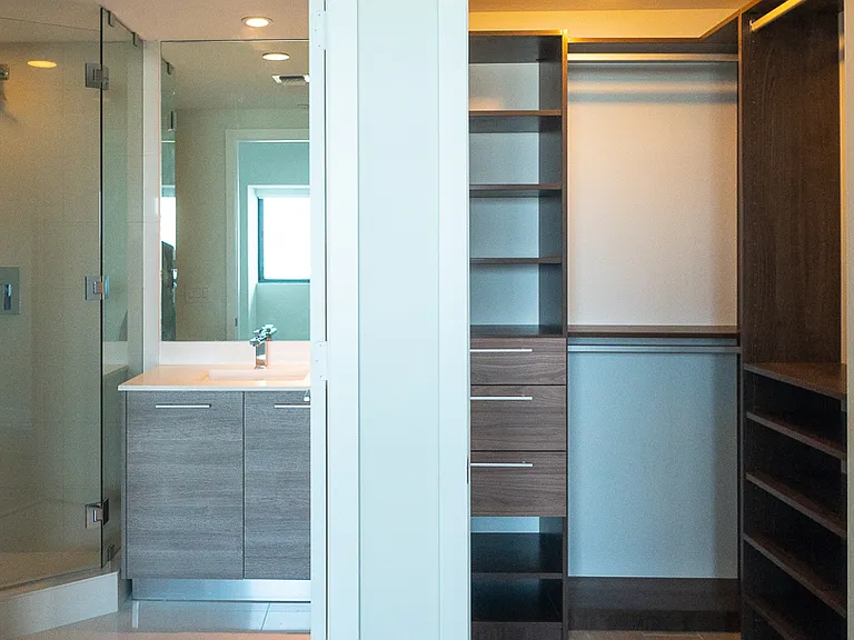 650 NE 32nd St #2102 — Photo 21