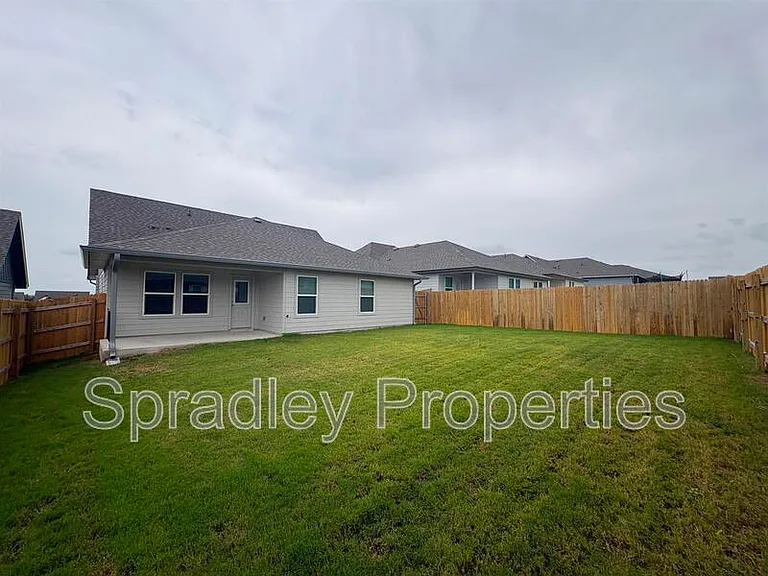 2215 Turmeric Ct — Photo 15