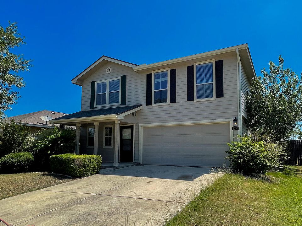 1st image of 2237 Stoneleigh Dr