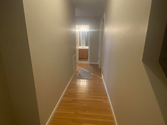 3rd image of 308 Car Mol Dr APT 13