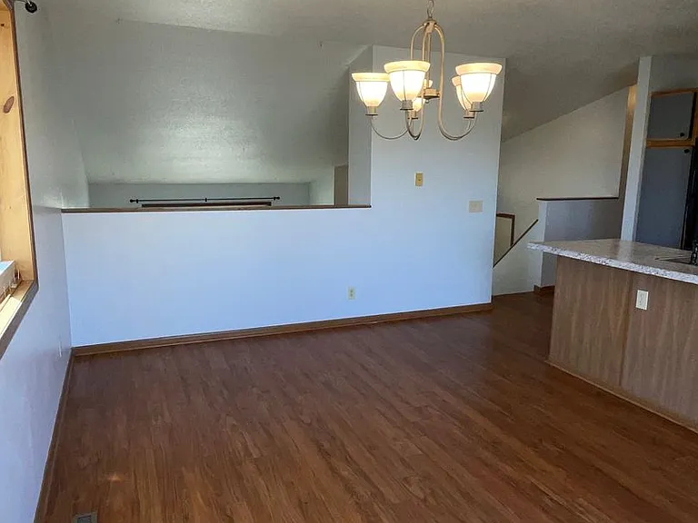 1210 Clover Ridge Ct — Photo 10