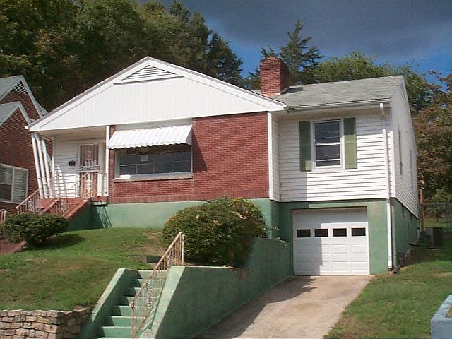 1st image of 132 Clement Ave