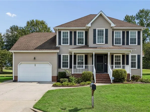 423 Las Gaviotas Blvd, Chesapeake, VA 23322