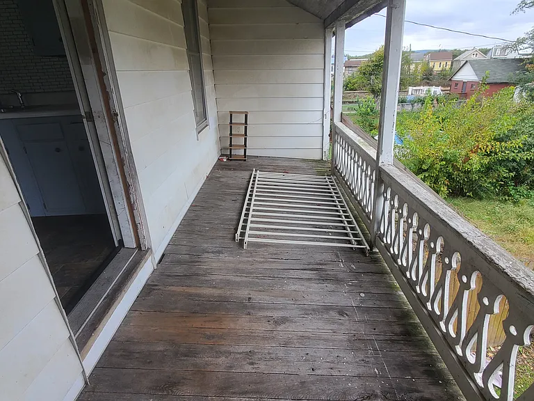 115 Center St #2 — Photo 3