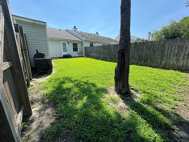 3924 Roebling Ln — Photo 20