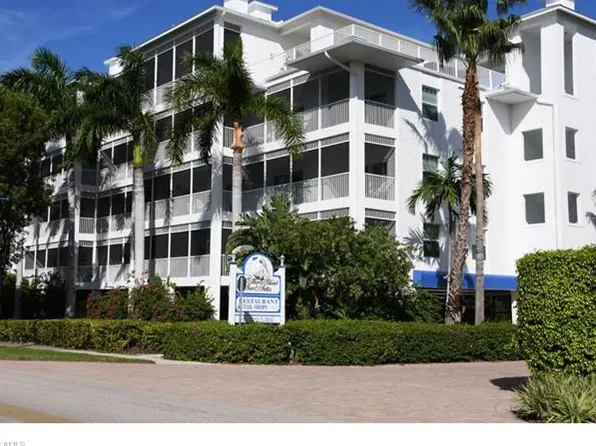 160 Palm St #210, Marco Island, FL 34145