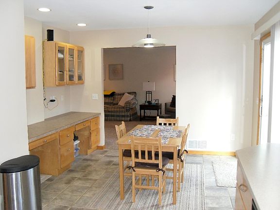 5th image of 1854 Tall Oaks Dr N