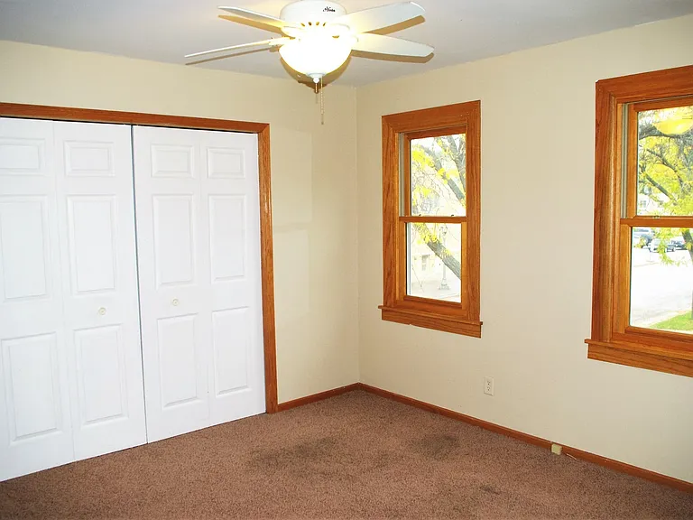 514 View St — Photo 13