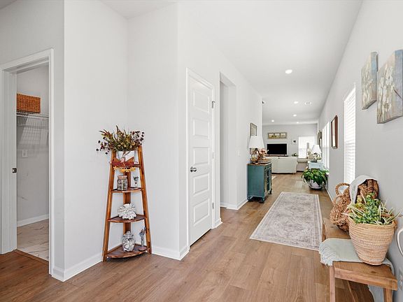 3rd image of 1008 Grace Field Ave