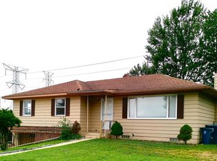 2021 Leness Ln, Crest Hill, IL 60403