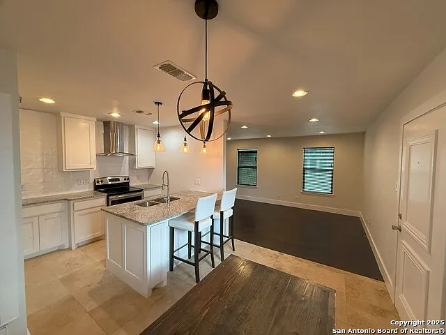 2811 Woodbury St #301 — Photo 10