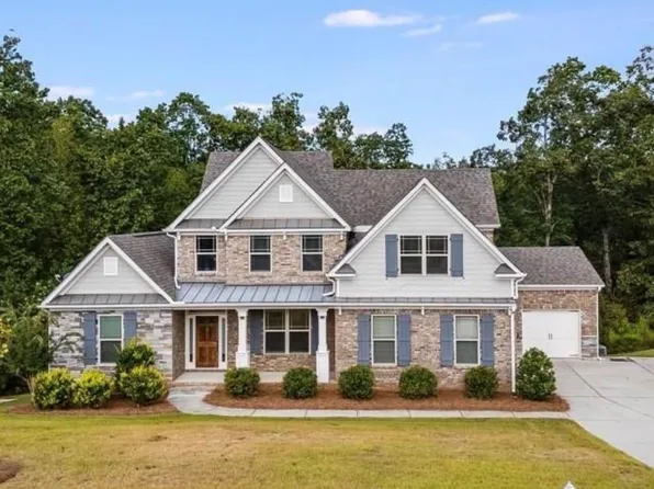 5473 Oconee Dr, Douglasville, GA 30135
