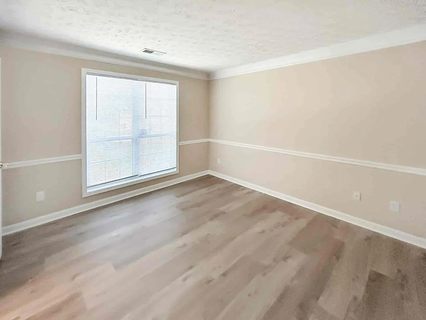 Spacious and beautiful 3BR Home in Vinings Plantation! — Photo 4