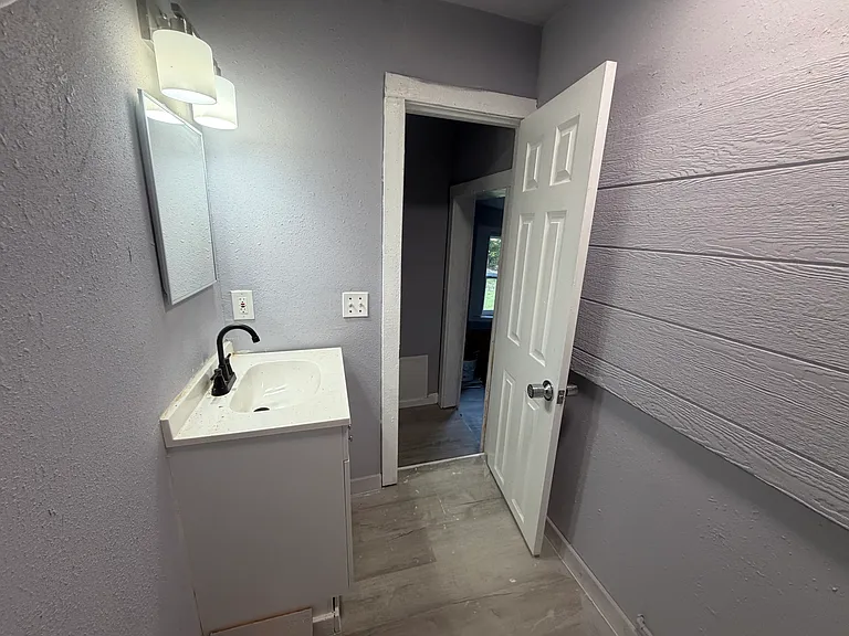 510 Gay St — Photo 20