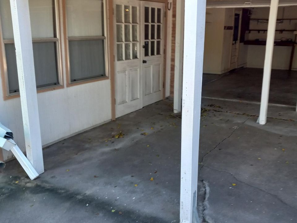1st image of 1045 Burkshire Dr