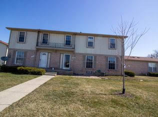 35452 Tanglewood Dr, Sterling Heights, MI 48312