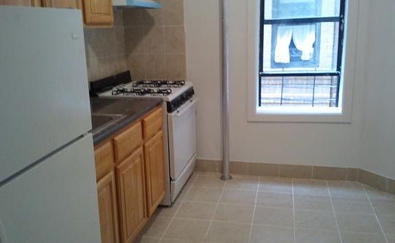 2nd image of 2504 Olinville Ave APT 4G