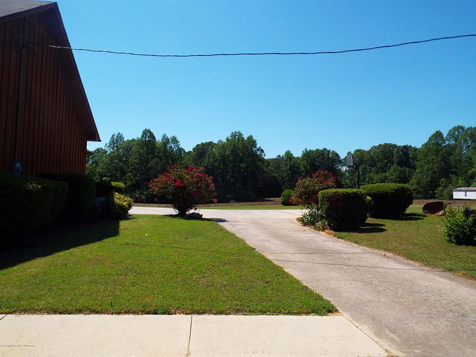 2nd image of 4730 County Road 109