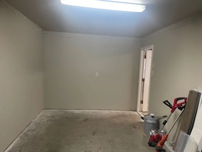 1491 N Columbia St — Photo 3