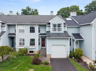 35 Arapaho Trl, Branchburg Twp., NJ 08876