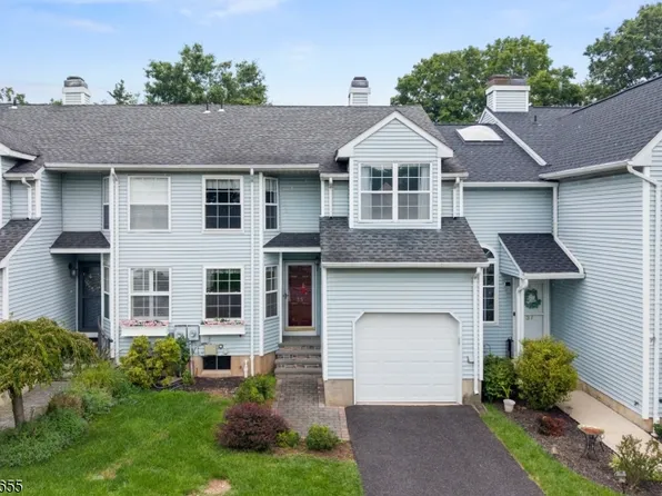 35 Arapaho Trl, Branchburg Twp., NJ 08876